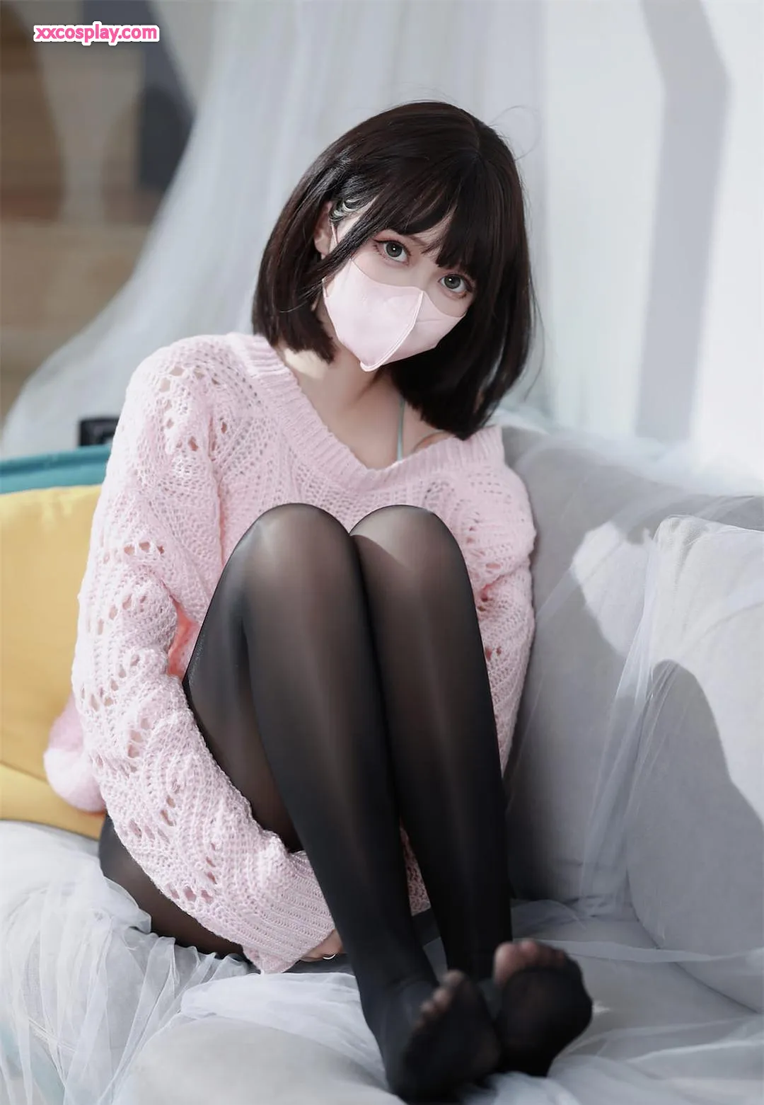 Luosang w Yizi - Sheng Jiu Teacher Sweater